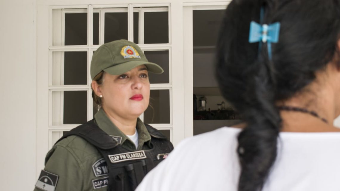 Patrulha Maria da Penha/4° BPM visita mulheres vítimas de agressão doméstica em Caruaru Patrulha Maria da Penha/4° BPM visita mulheres vítimas de agressão doméstica em Caruaru
