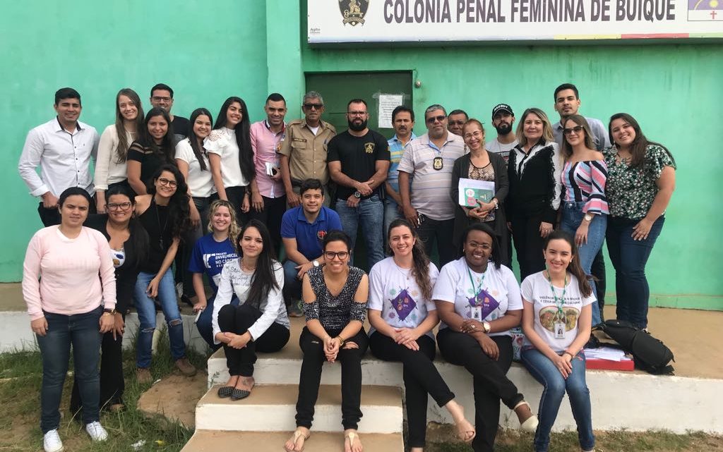 Prefeitura de Caruaru promove visitação de parentes à reeducandas da Colônia Penal Feminina de Buíque