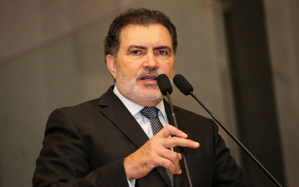 Tony Gel pede implantação de unidade do Instituto Tavares Buril em Caruaru Tony Gel pede implantação de unidade do Instituto Tavares Buril em Caruaru