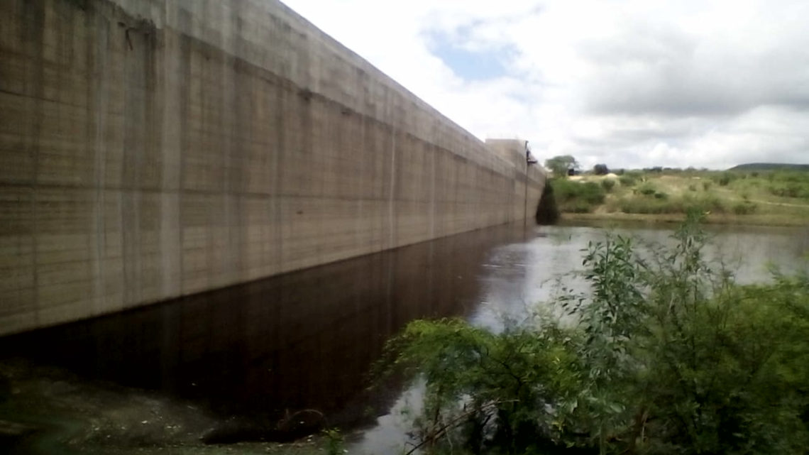 Maior barragem de Belo Jardim volta a acumular água depois de três anos em colapso