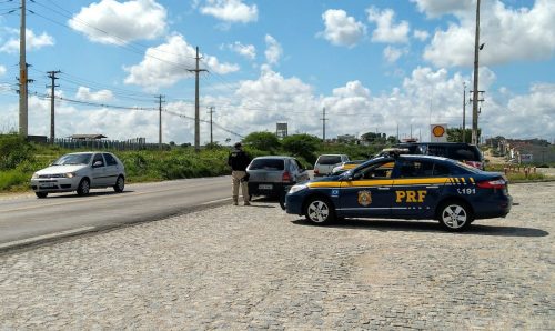 PRF intensifica fiscalização nas rodovias e lombadas eletrônicas são desativadas em Caruaru