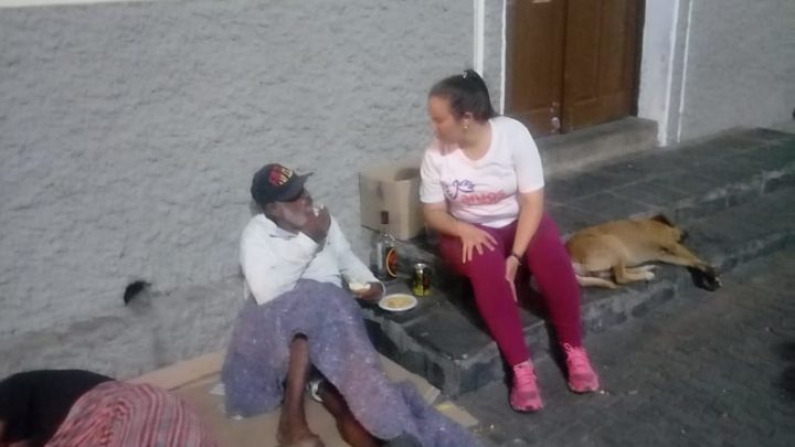 Projeto Anjos da Noite precisa de doações para moradores de rua
