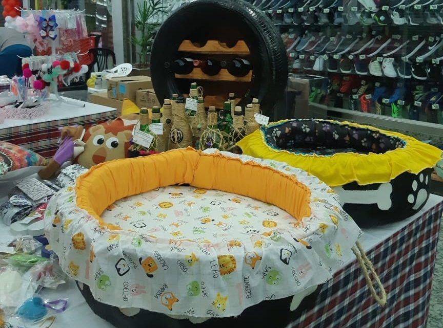 Exposição de artesanato de adolescentes da Funase em shopping de Caruaru Exposição de artesanato de adolescentes da Funase em shopping de Caruaru