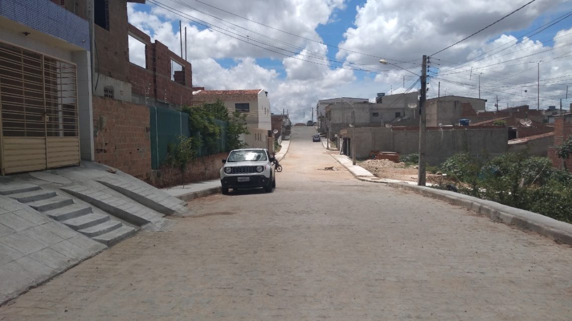 Prefeitura de Caruaru ultrapassa o número de 100 ruas calçadas em menos de dois anos e meio Prefeitura de Caruaru ultrapassa o número de 100 ruas calçadas em menos de dois anos e meio