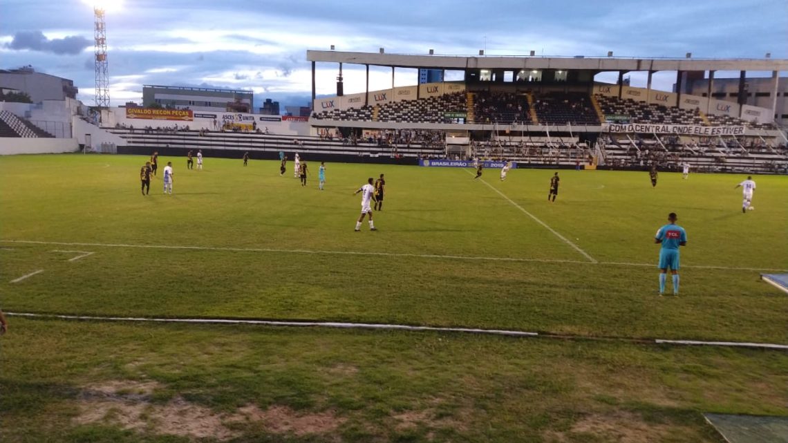 Central vence o Maranhão e assume vice liderança do grupo A5 da Série D Central vence o Maranhão e assume vice liderança do grupo A5 da Série D