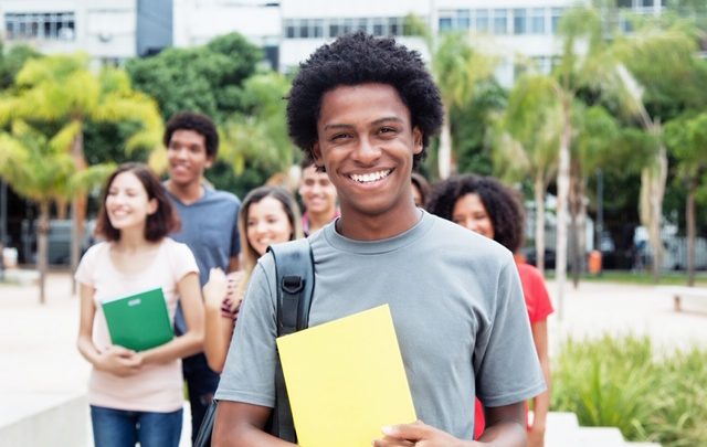 IEL promove interação entre empresas e universidades