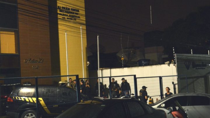 Polícia Federal prende 13 pessoas em Caruaru e São Caitano