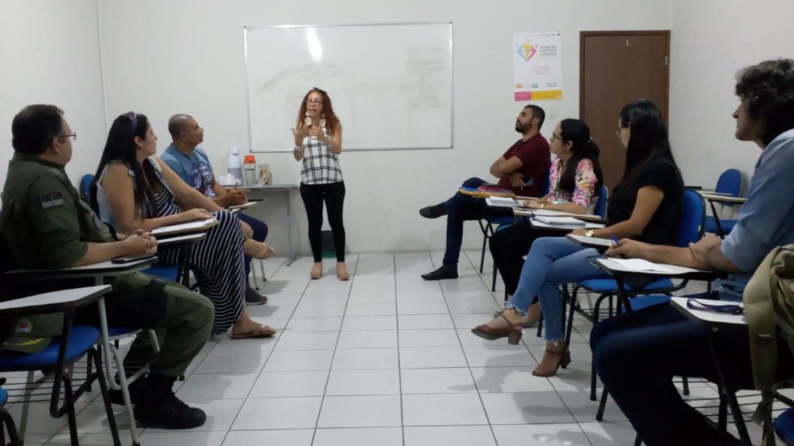Prefeitura e Conselho Tutelar intensificam abordagens educativas com crianças e adolescentes no Pátio de Eventos Prefeitura e Conselho Tutelar intensificam abordagens educativas com crianças e adolescentes no Pátio de Eventos