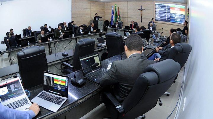 Câmara de Caruaru aprova Regularização de Imóveis e Implantação da Escola de Tempo Integral