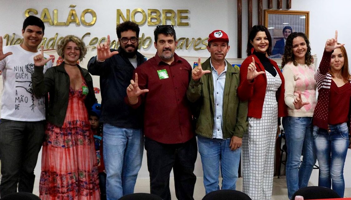 Chapa “Renovação” lança candidatura à presidência do PT Caruaru Chapa “Renovação” lança candidatura à presidência do PT Caruaru