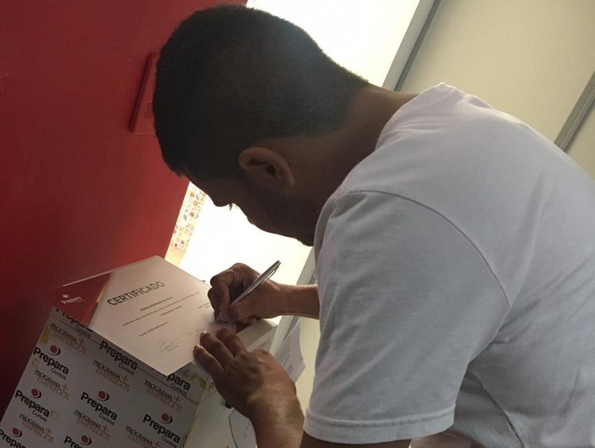 Adolescentes da Casem Caruaru iniciam cursos de Farmácia e de Informática Adolescentes da Casem Caruaru iniciam cursos de Farmácia e de Informática