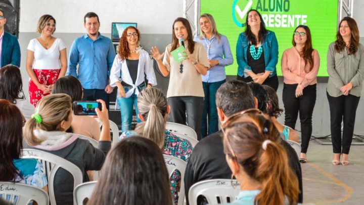 Raquel Lyra lança Programa Aluno Presente na rede municipal de Caruaru
