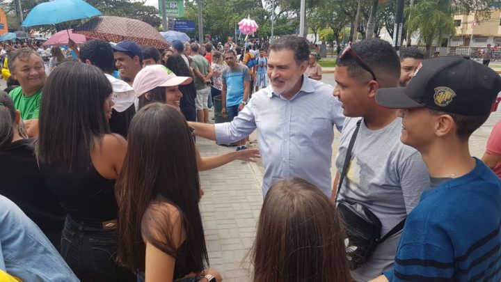 Presença de Tony Gel no 7 de Setembro acende chama de candidatura à prefeito