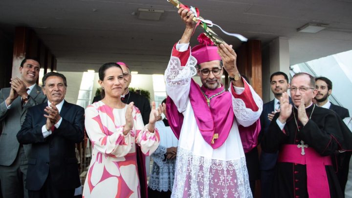 Confira os detalhes da posse do novo Bispo Diocesano de Caruaru
