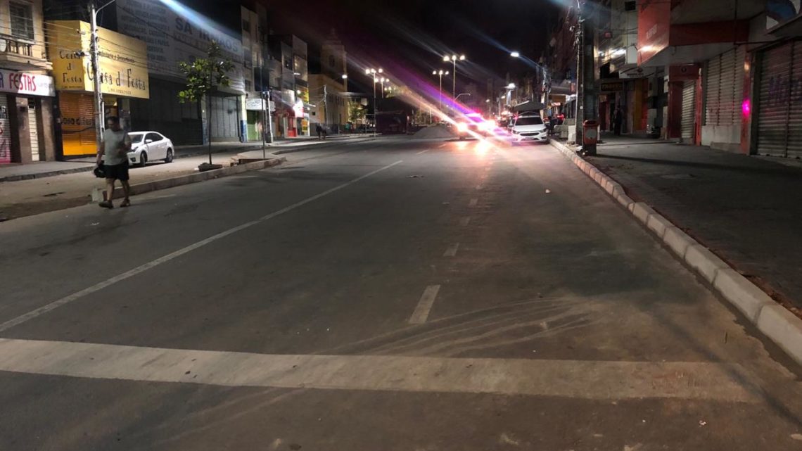 Prefeitura inicia serviços nas calçadas no centro de Caruaru segunda (30) Prefeitura inicia serviços nas calçadas no centro de Caruaru segunda (30)