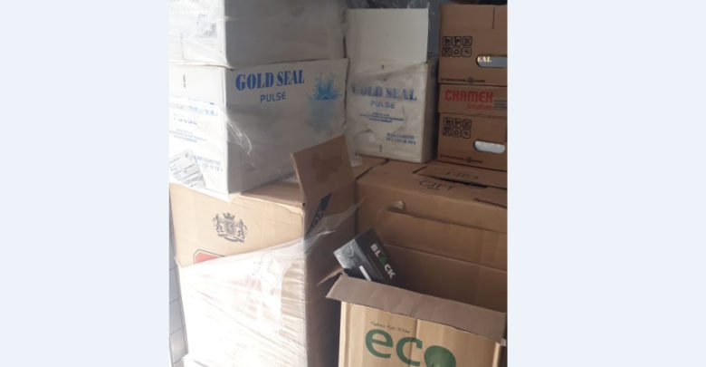 Polícia apreende carga de cigarros em Caruaru