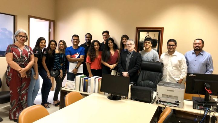 Estudantes de Direito fazem visita técnica ao Fórum Juiz Demóstenes Batista Veras