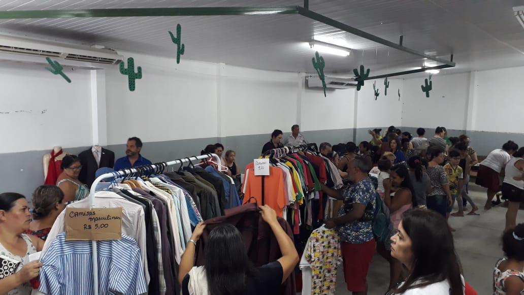 Lions Caruaru realiza último bazar solidário neste domingo (1º) Lions Caruaru realiza último bazar solidário neste domingo (1º)