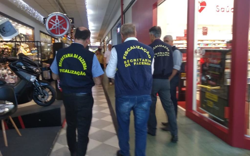 Operação Natal fiscaliza mais de 70 empresas nos shoppings de Caruaru