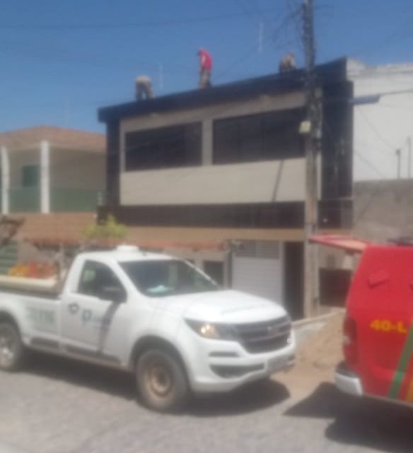 Pedreiro morre após sofrer descarga elétrica em Caruaru Pedreiro morre após sofrer descarga elétrica em Caruaru