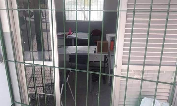 Escola Municipal e Unidade de Saúde foram arrombadas em Caruaru