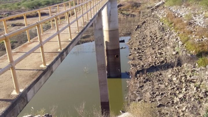 Barragem que atende Jataúba entra em colapso e Compesa suspende abastecimento
