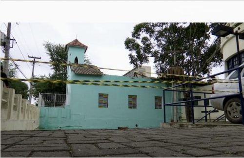 Trabalhador cai de andaime durante reforma na Capela São Sebastião em Caruaru Trabalhador cai de andaime durante reforma na Capela São Sebastião em Caruaru