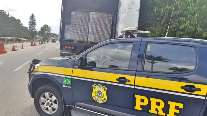 Carga de cerveja sem nota fiscal é apreendida em Garanhuns