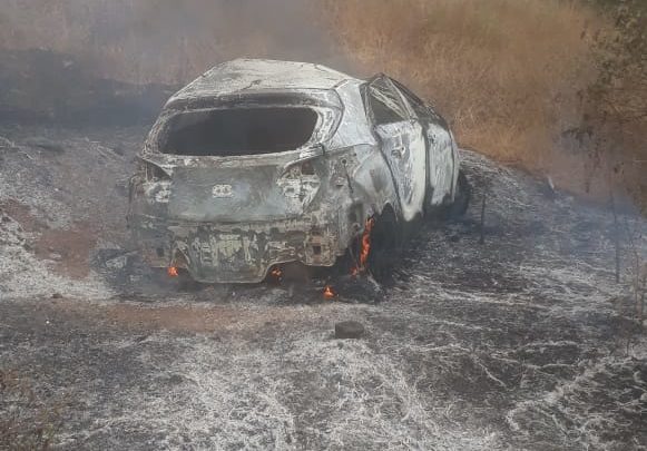 Carro capota e pega fogo na PE- 90 próximo a Vertentes