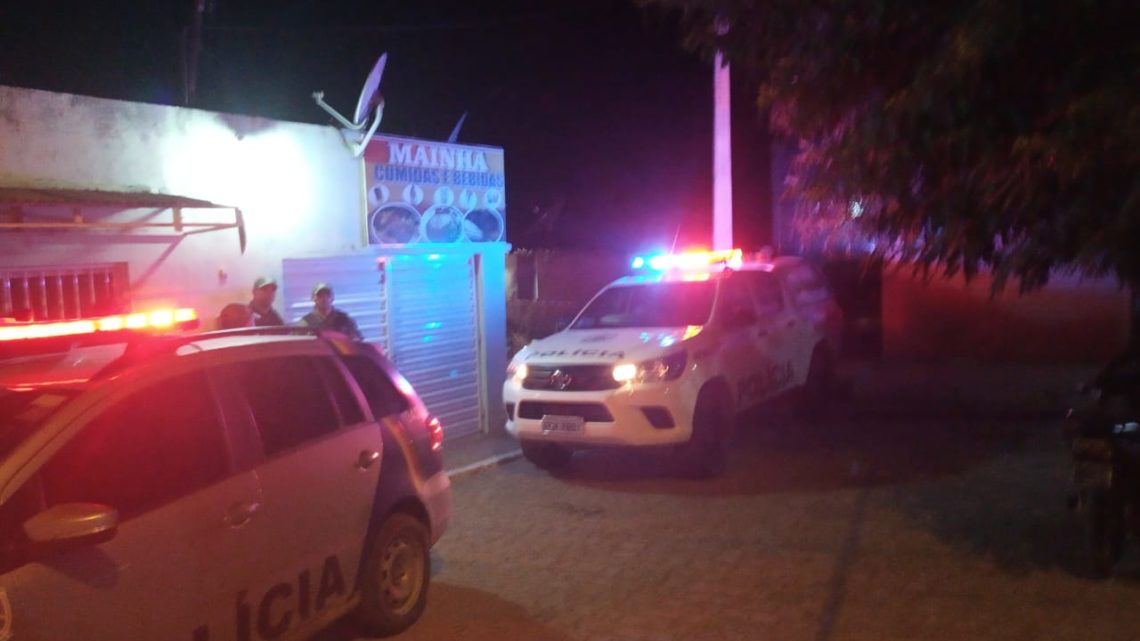 Ex-presidiário é morto dentro de casa na zona rural de Caruaru neste domingo (12) Ex-presidiário é morto dentro de casa na zona rural de Caruaru neste domingo (12)
