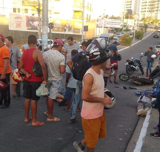 Colisão entre bicicleta e moto com vítima fatal em Caruaru Colisão entre bicicleta e moto com vítima fatal em Caruaru