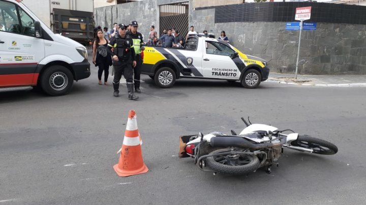 Jovem morre em acidente entre moto e caminhão em Caruaru