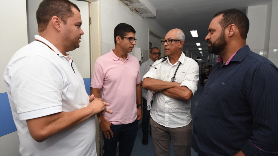 Deputado Lessa faz visita ao HRA em busca de soluções Deputado Lessa faz visita ao HRA em busca de soluções