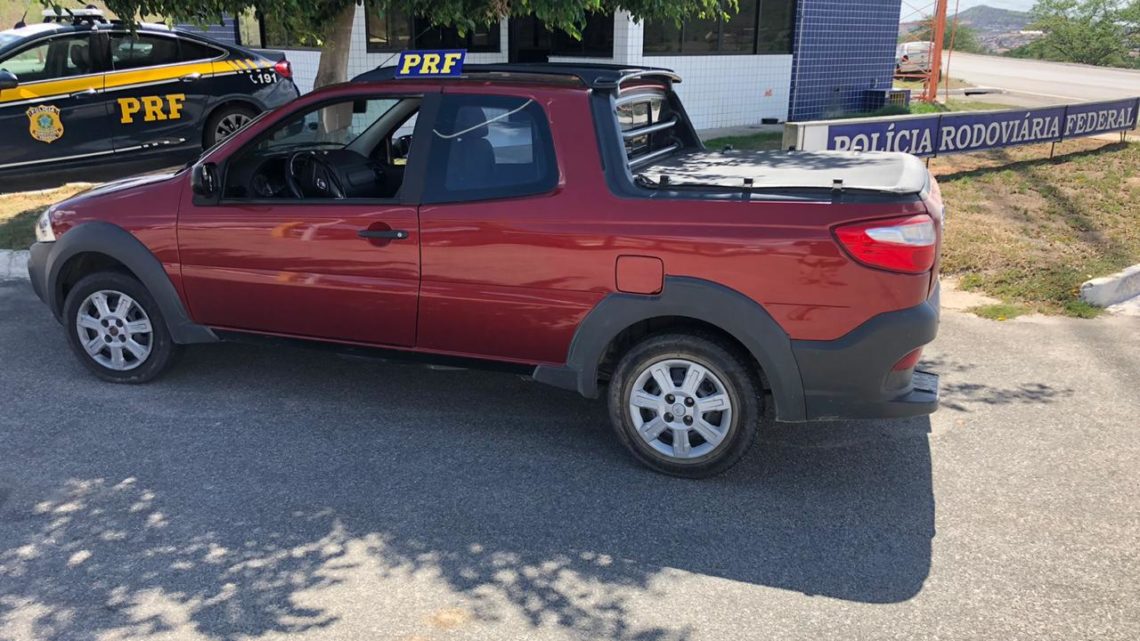 Homem é detido em São Caitano com carro de locadora que foi roubado em 2017 Homem é detido em São Caitano com carro de locadora que foi roubado em 2017