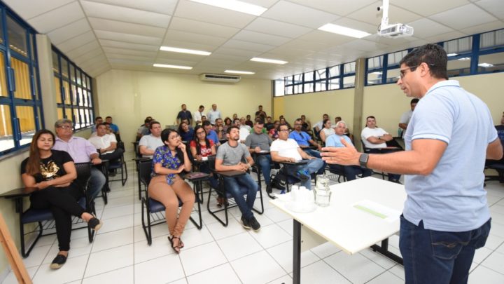 Erick Lessa reúne 70 pré-candidatos a vereador