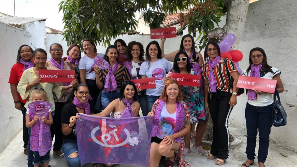 Mulheres filiadas ao PT se reúnem em Caruaru