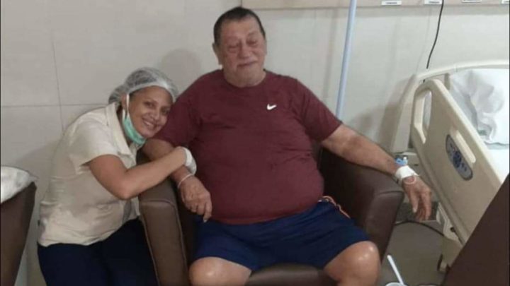 Cantor Genival Lacerda recebe alta do hospital após AVC