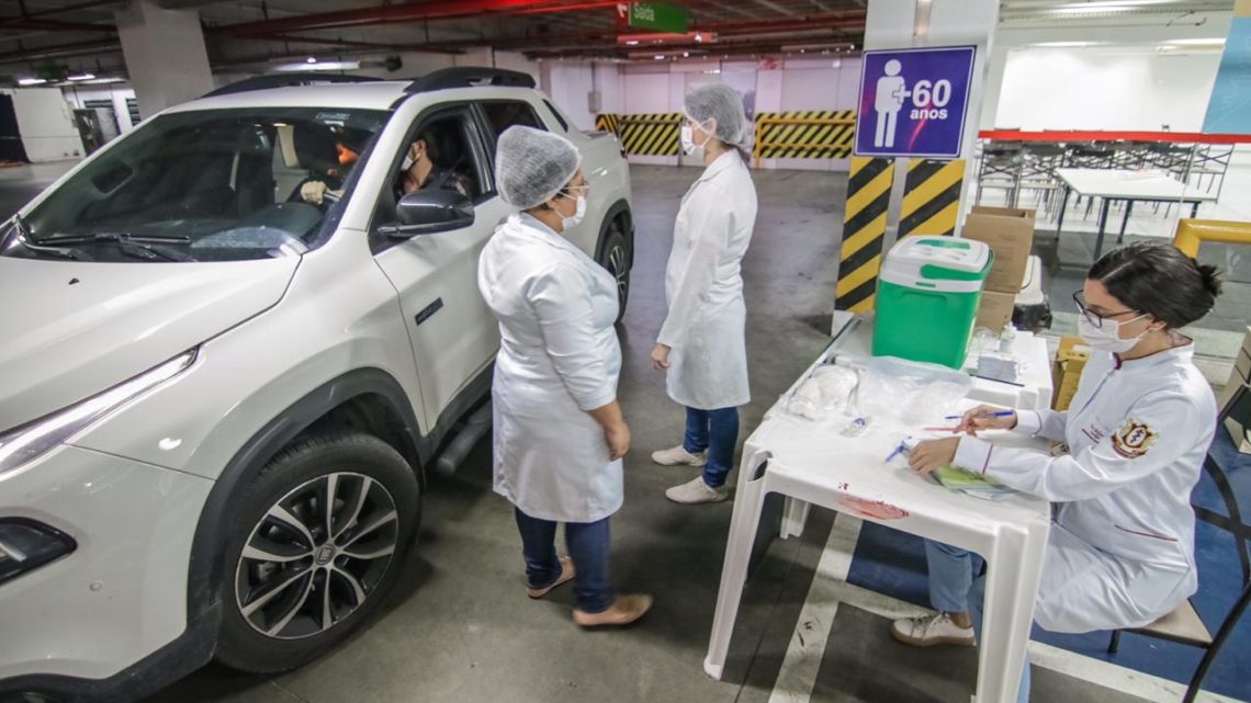 Vacina contra a gripe: Drive-thru no Shopping Difusora nesta sexta-feira (15) Vacina contra a gripe: Drive-thru no Shopping Difusora nesta sexta-feira (15)