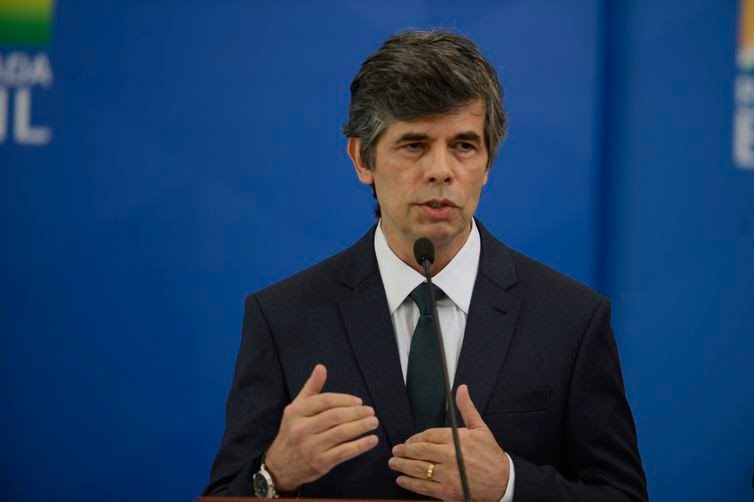 Nelson Teich pede demissão do Ministério da Saúde Nelson Teich pede demissão do Ministério da Saúde