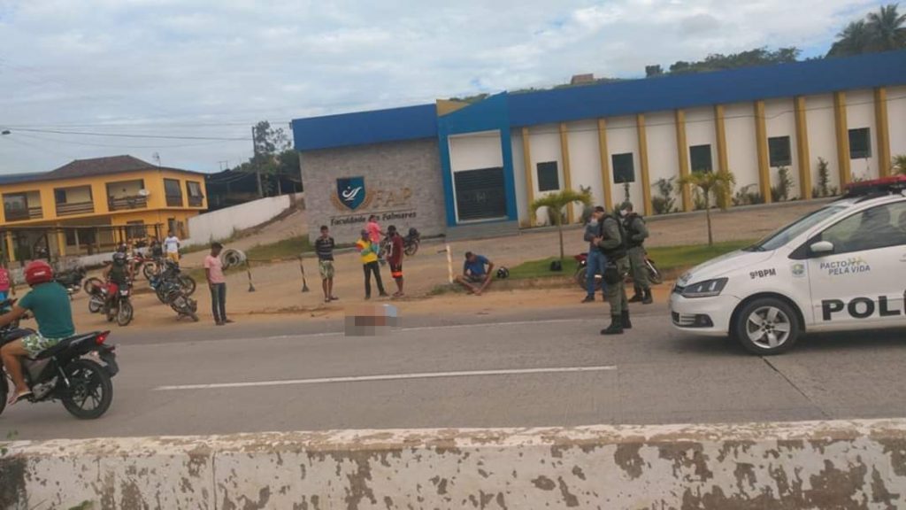 Acidentes deixam seis mortos no fim de semana em rodovias de Pernambuco Acidentes deixam seis mortos no fim de semana em rodovias de Pernambuco