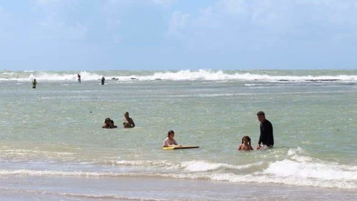 Veja como foi 1° dia de abertura das praias em Ipojuca: Porto de Galinhas, Muro Alto, Cupe e Maracaípe