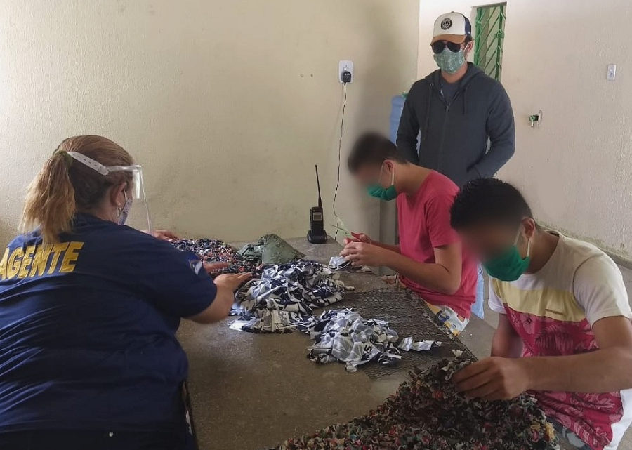 Caruaru: Adolescentes em internação provisória iniciam curso de tapeçaria