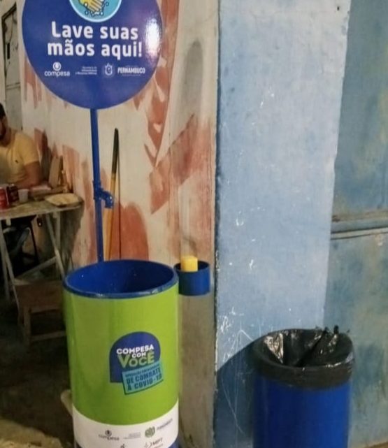 Compesa instala lavatórios de mãos em pontos estratégicos de Caruaru