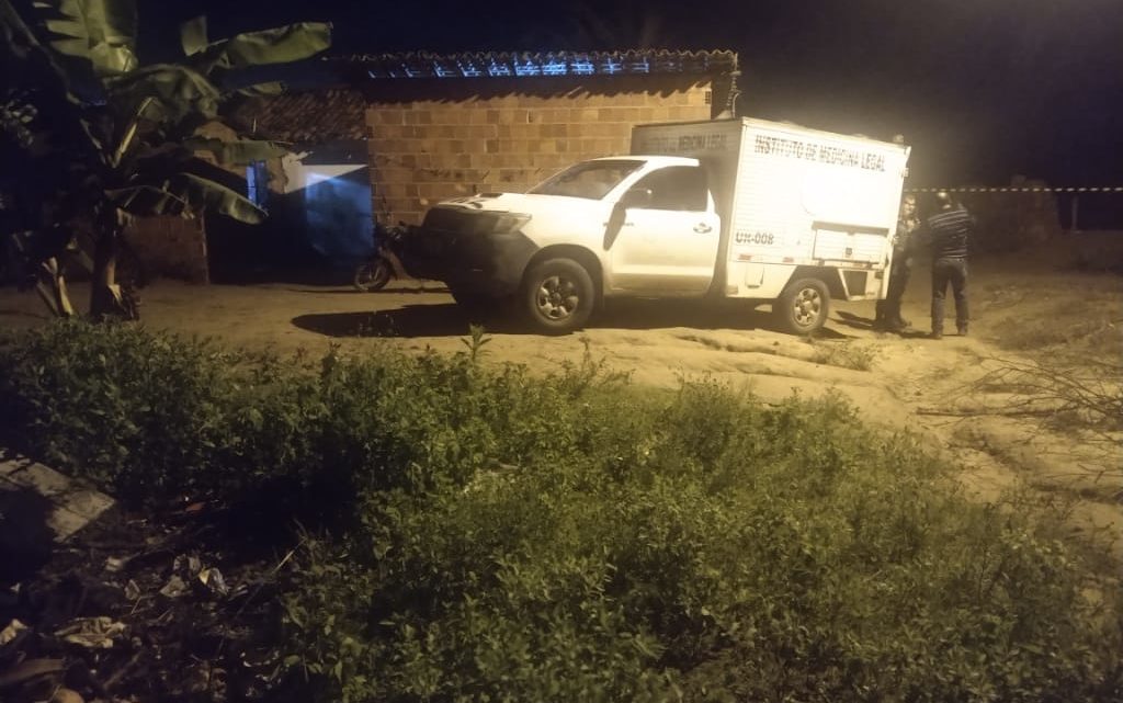 Homem assassinado na zona rural de Caruaru neste domingo (14) Homem assassinado na zona rural de Caruaru neste domingo (14)