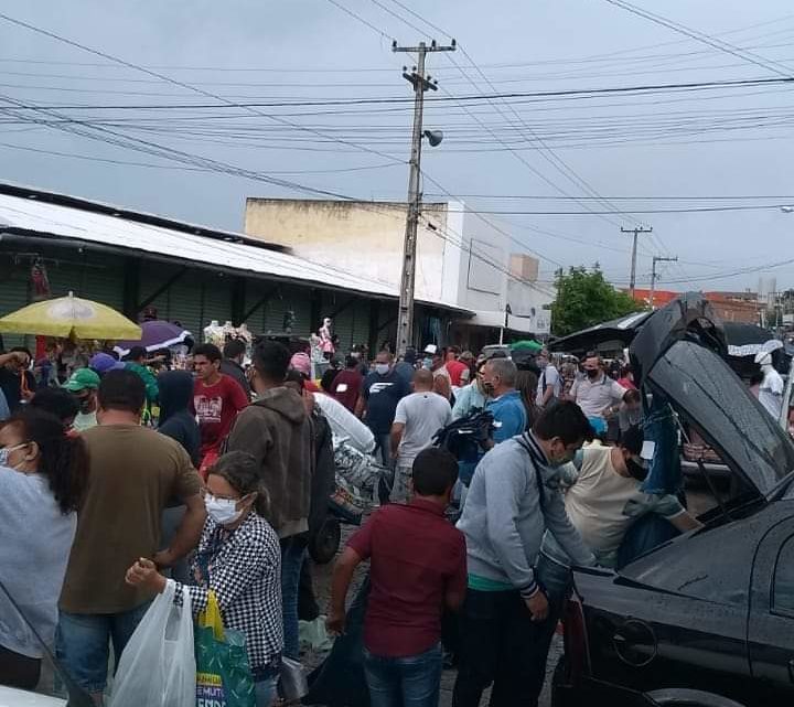 Grande movimentação no entorno da Feira da Sulanca de Caruaru nesta segunda (15)
