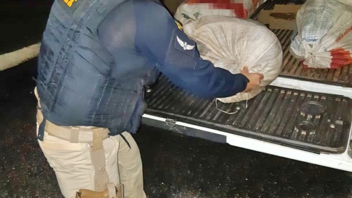 Caminhonete roubada com 22 Kg de maconha é apreendida em São Caitano