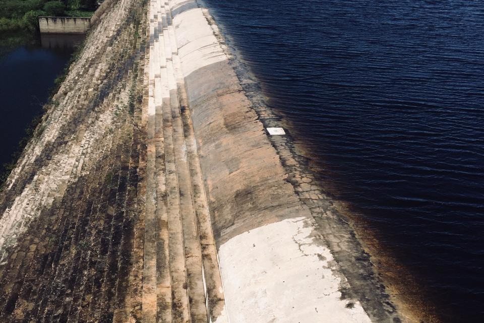 Barragem do Ipojuca está vertendo e Defesa Civil de Caruaru faz alerta preventivo