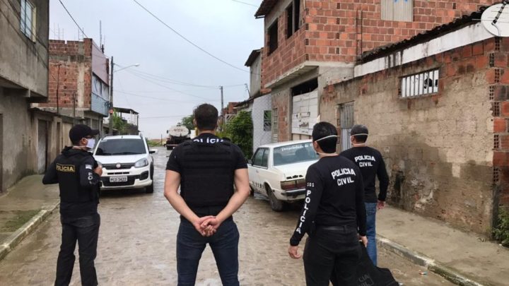 Polícia Civil prende membros de organização criminosa voltada para a prática de homicídios e tráfico de drogas em Caruaru
