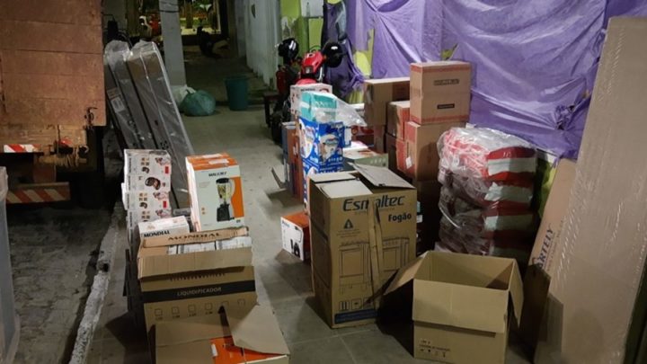 Quadrilha assalta caminhão com carga de eletrodomésticos em Caruaru