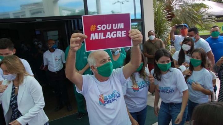 Prefeito de Brejo da Madre de Deus recuperado de Covid-19 recebe alta de hospital em Caruaru